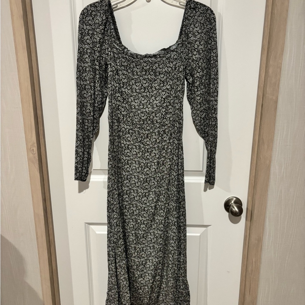 Miami Black and White Floral Long Sleeve Dress